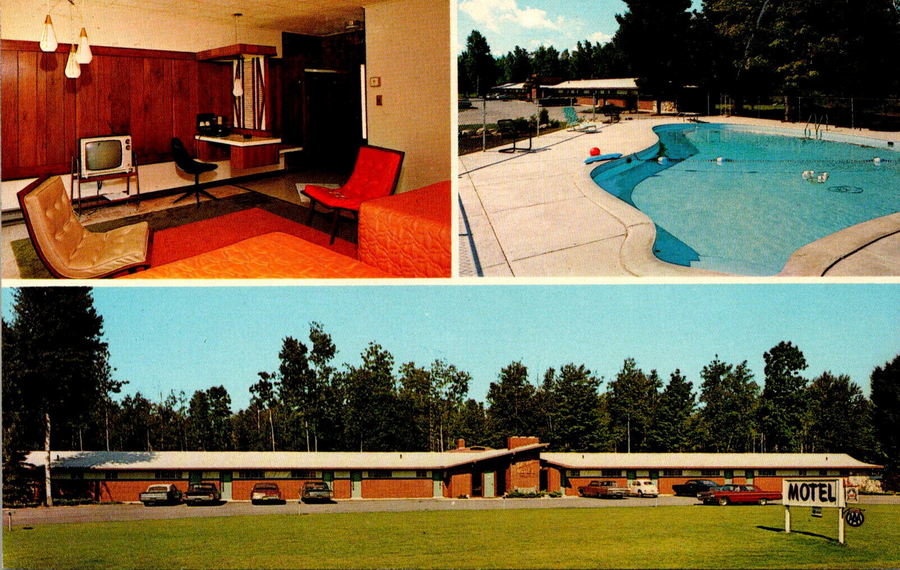 Val Halla Motel - Vintage Postcard (newer photo)